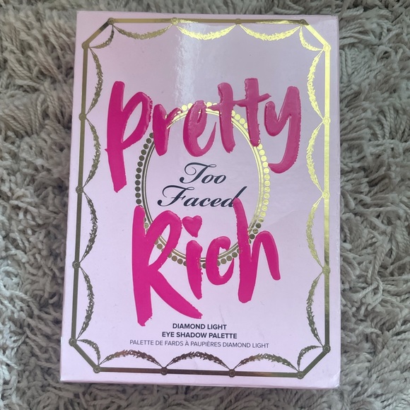 Eyeshadow Palette - Picture 3 of 5